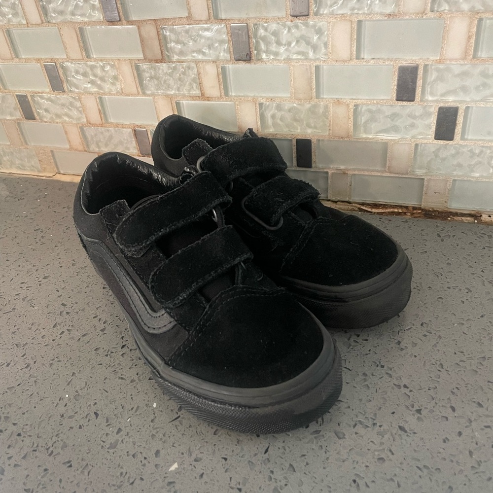 Vans shoes boy size 12